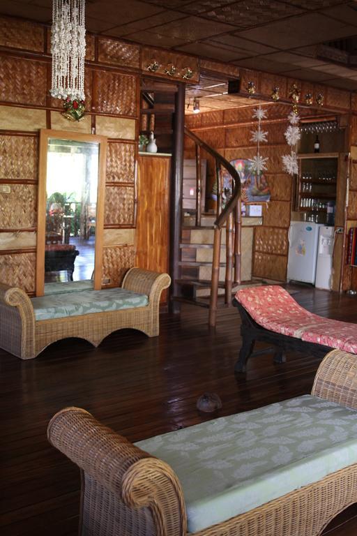 Bamboo House Beach alojamiento&restaurante Puerto Galera Exterior foto